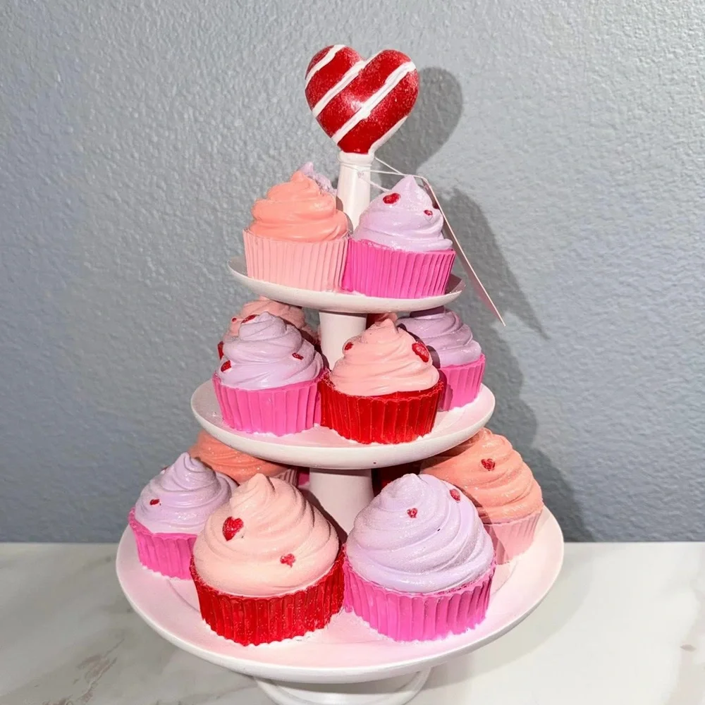 Martha Stewart Heart-Themed Cupcake Stand with Pink and Red Cupcakes